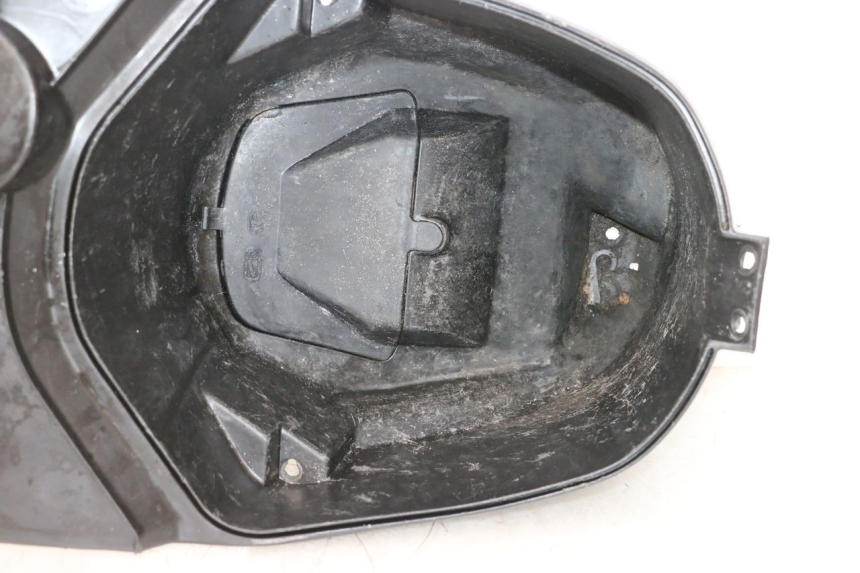 photo de BAÚ DE ASSENTO PEUGEOT SPEEDFIGHT 2 AC 50 (2000 - 2009) - Estado da superfície