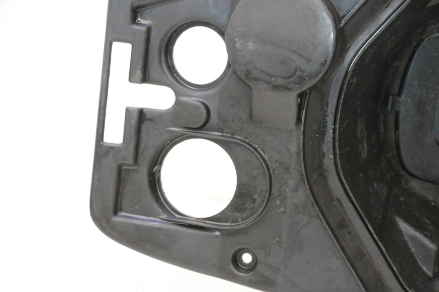 photo de BAÚ DE ASSENTO PEUGEOT SPEEDFIGHT 2 AC 50 (2000 - 2009) - Marcações e referências