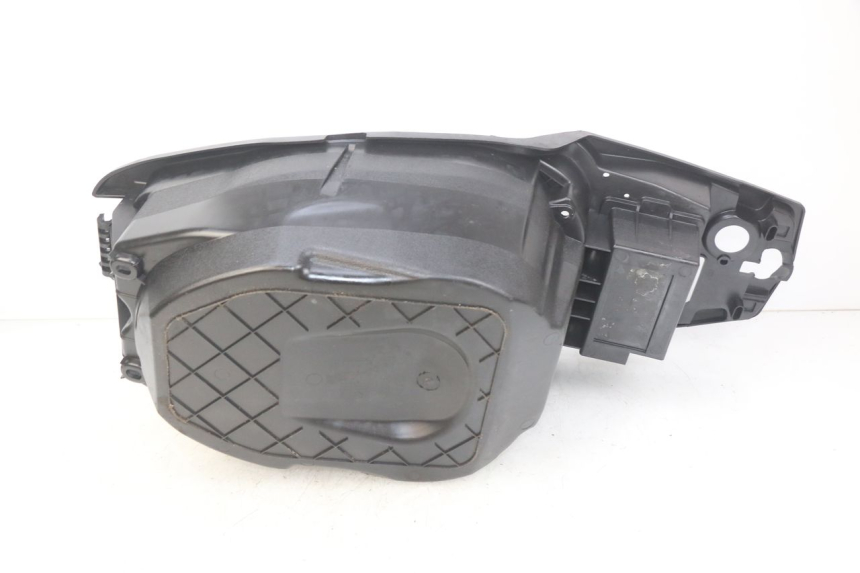 photo de BAÚ DE SELIM PEUGEOT SPEEDFIGHT 3 AIR 50 (2009 - 2015) - Outro ângulo de visão