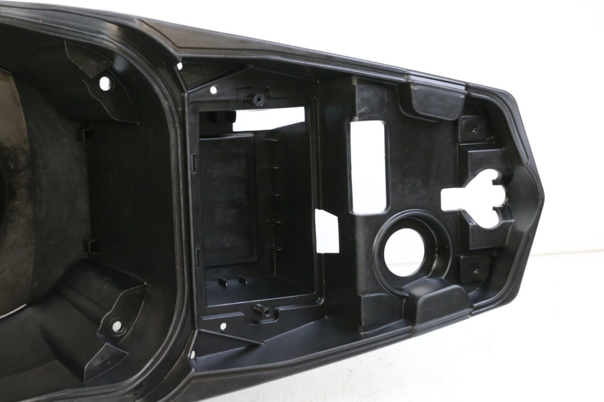 photo de BAÚ DE SELIM PEUGEOT SPEEDFIGHT 4 2T 50 (2015 - 2019) - Estado da superfície