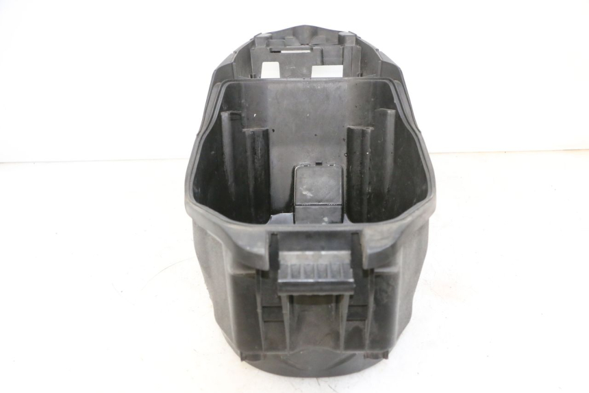 photo de BAÚ DE SELIM PEUGEOT SPEEDFIGHT 4 4T EFI 50 (2021 - 2025) - Pontos de fixação