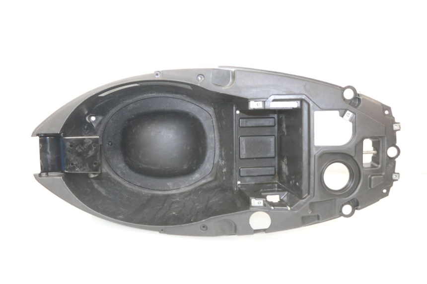photo de BAÚ DE SELIM APRILIA SR 2T 50 (2012 - 2017) - Detalhe da peça