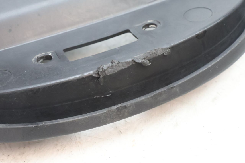 photo de BAÚ DE ASSENTO KYMCO SUPER 8 2T 50 (2007 - 2013) - Pontos de fixação