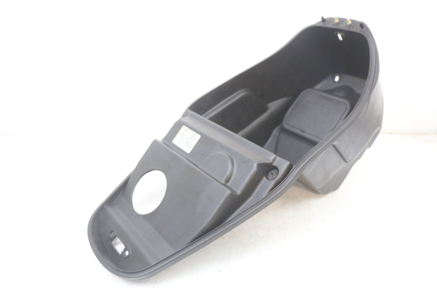 photo de BAÚ DE SELIM KYMCO SUPER 8 125 (2008 - 2015) - Vista geral