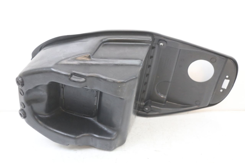 photo de BAÚ DE SELIM KYMCO SUPER 8 125 (2008 - 2015) - Estado da superfície