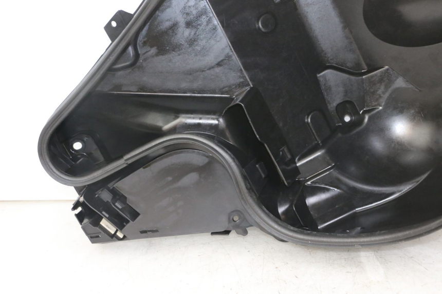 photo de BAÚ DE SELIM SUZUKI BURGMAN 125 (2018 - 2021) - Pontos de fixação