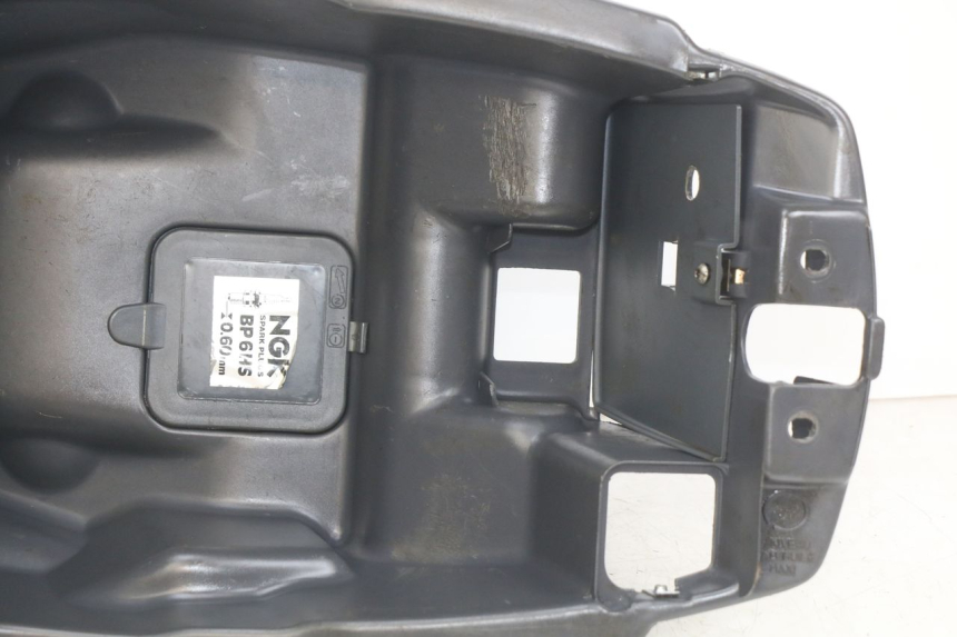photo de BAÚ DE SELIM PEUGEOT SV 125 (1991 - 1994) - Estado da superfície