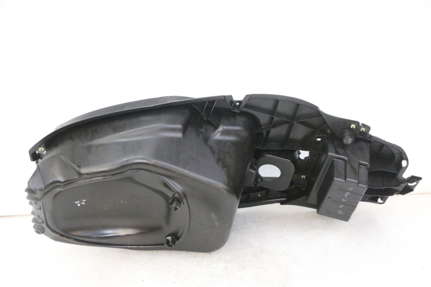 photo de BAÚ DE SELIM APRILIA SXR 50 (2021 - 2023) - Marcações e referências