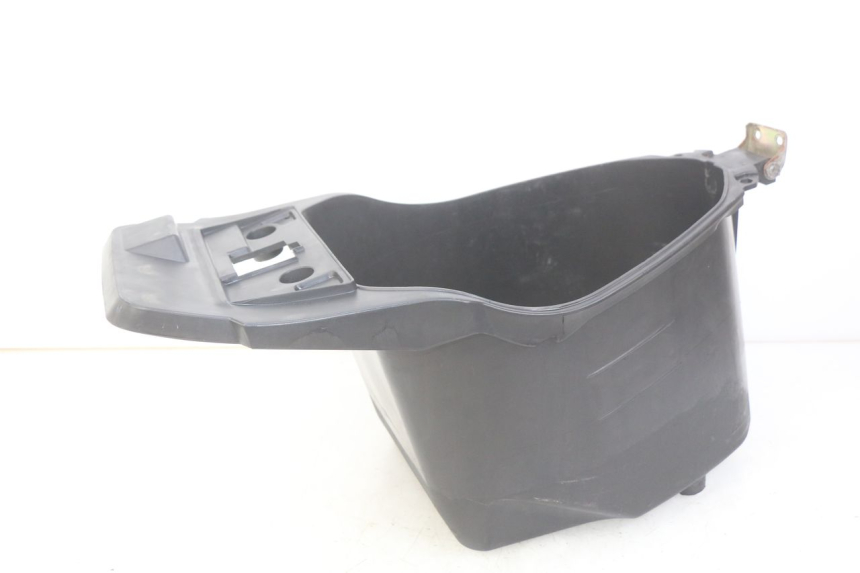 photo de BAÚ DE SELIM PEUGEOT V-CLIC VCLIC 50 (2007 - 2013) - Zoom do estado de desgaste