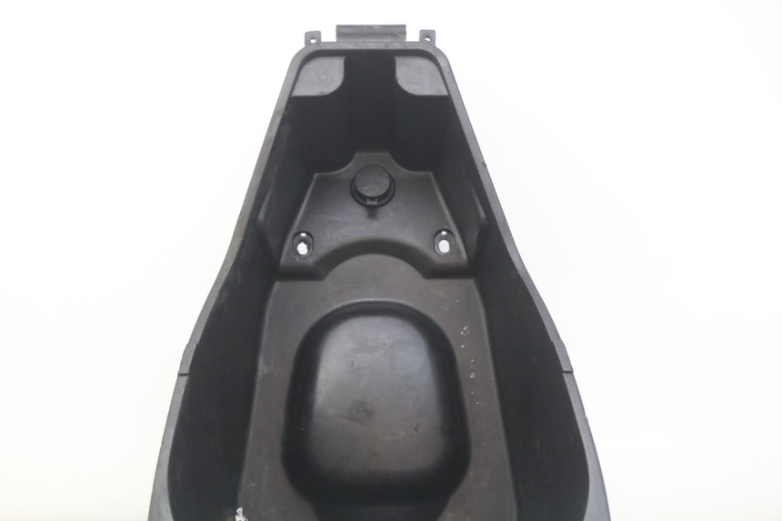 photo de BAÚ DE SELIM PEUGEOT VIVACITY 125 (2010 - 2017) - Pontos de fixação