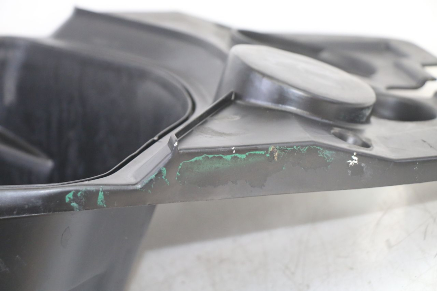 photo de BAÚ DE SELIM PEUGEOT VIVACITY 50 (2004 - 2009) - Pontos de fixação