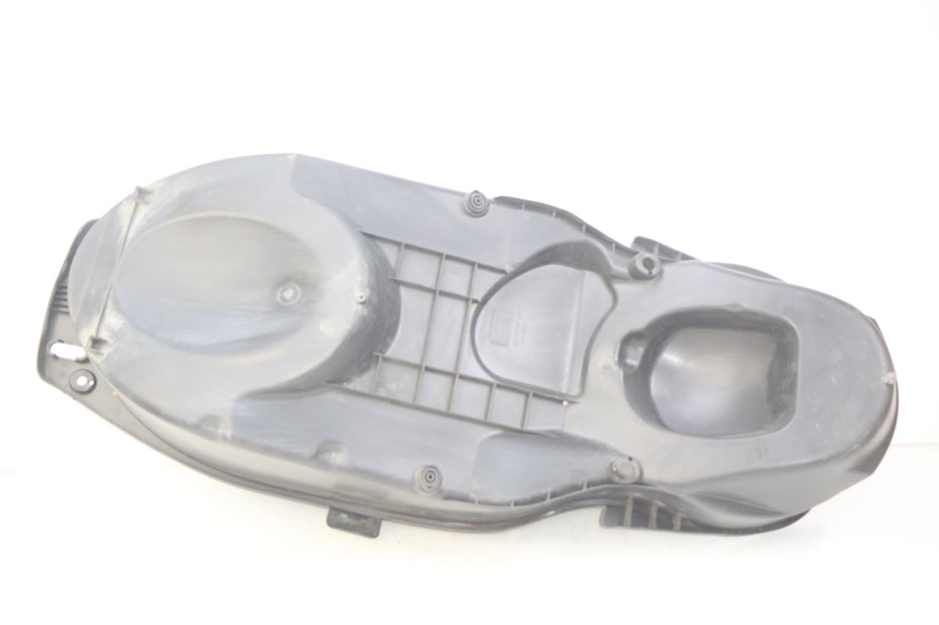 photo de BAÚ DE SELIM YAMAHA XMAX X-MAX 125 (2006 - 2009) - Zoom do estado de desgaste