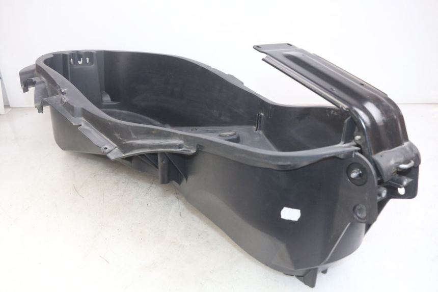 photo de BAÚ DE SELIM YAMAHA X-MAX XMAX 125 (2010 - 2013) - Outro ângulo de visão