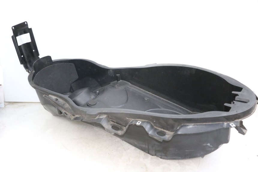 photo de BAÚ DE SELIM YAMAHA X-MAX XMAX 125 (2010 - 2013) - Ampliação técnica