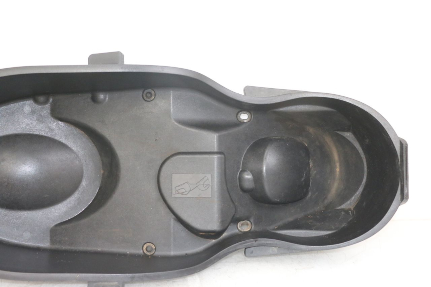 photo de BAÚ DE SELIM YAMAHA XMAX X-MAX 125 (2006 - 2009) - Estado da superfície