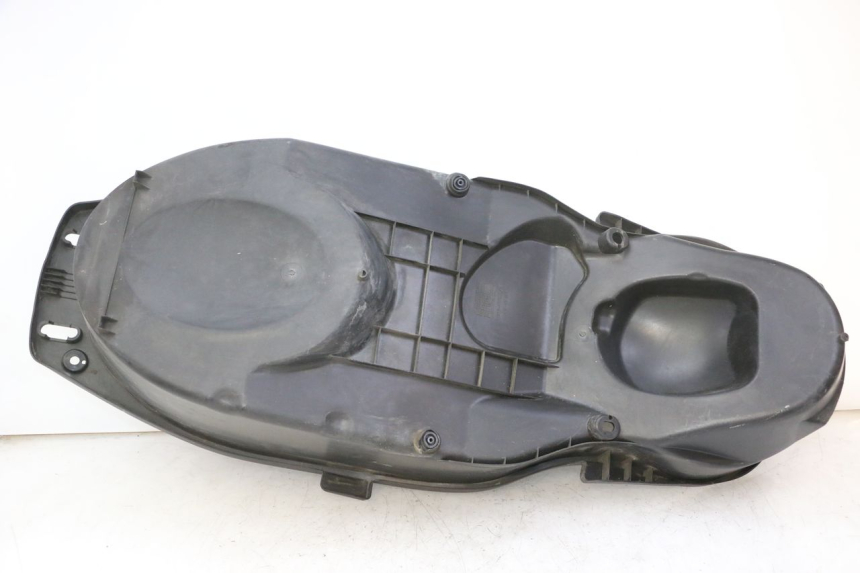 photo de BAÚ DE SELIM YAMAHA X-MAX XMAX 250 (2006 - 2009) - Zoom do estado de desgaste