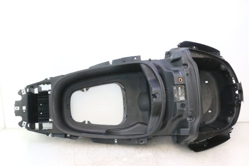 photo de BAÚ DE ASSENTO PIAGGIO X8 STREET 125 (2006 - 2007) - Vista principal