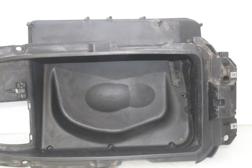 photo de BAÚ DE SELIM PIAGGIO X9 EVOLUTION 250 (2003 - 2007) - Estado da superfície