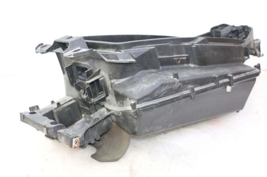 photo de BAÚ DE SELIM PIAGGIO X9 EVOLUTION 125 (2003 - 2007) - Ampliação técnica