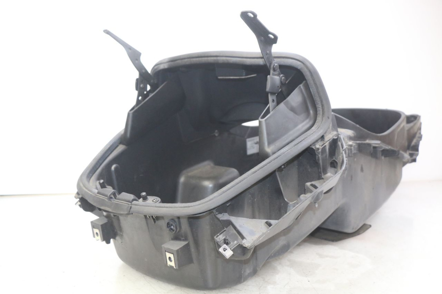 photo de BAÚ DE SELIM PIAGGIO XEVO - X EVO 125 (2007 - 2017) - Outro ângulo de visão