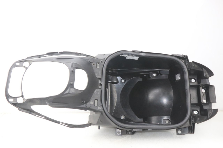 photo de BAÚ DE SELIM YAMAHA XP T-MAX TMAX 500 (2008 - 2012) - Marcações e referências