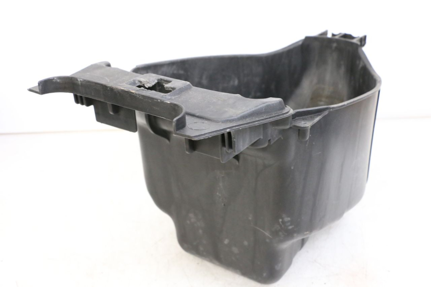photo de BAÚ DE SELIM YAMAHA YE ZEST 50 (1992 - 1998) - Detalhe da peça