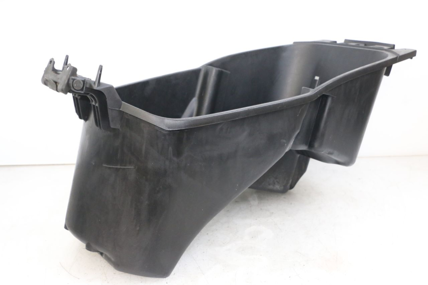 photo de BAÚ DE SELIM YAMAHA YP MAJESTY 125 (2002 - 2006) - Ampliação técnica