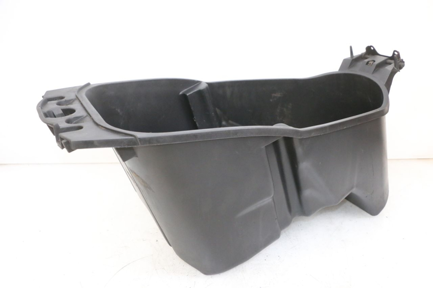 photo de BAÚ DE SELIM YAMAHA YP MAJESTY 125 (2002 - 2006) - Pontos de fixação