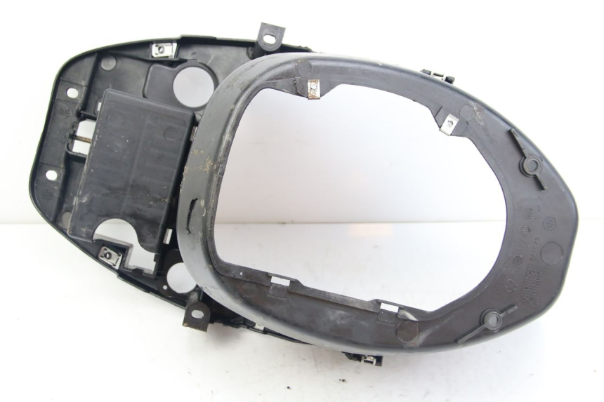 photo de BAÚ DE SELIM PIAGGIO ZIP 2T 50 (2009 - 2019) - Detalhes característicos