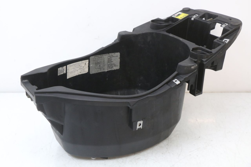 photo de BAÚ DE SELIM PIAGGIO ZIP 2T 50 (2009 - 2019) - Detalhe da peça