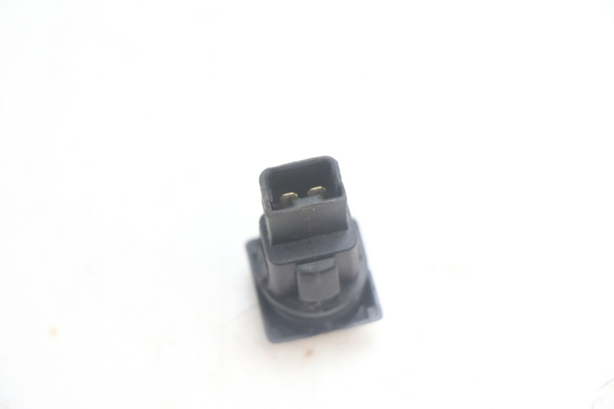 photo de INTERRUPTOR ASR PIAGGIO MP3 HPE 530 (2022 - 2026) - Outro ângulo de visão