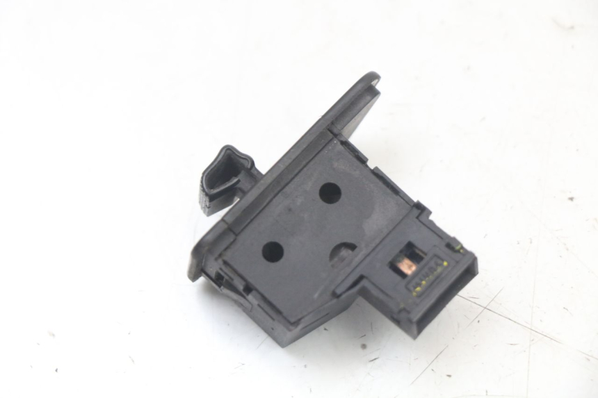 photo de COMUTADOR DE SETAS SUZUKI ADDRESS 110 (2015 - 2020) - Zoom do estado de desgaste