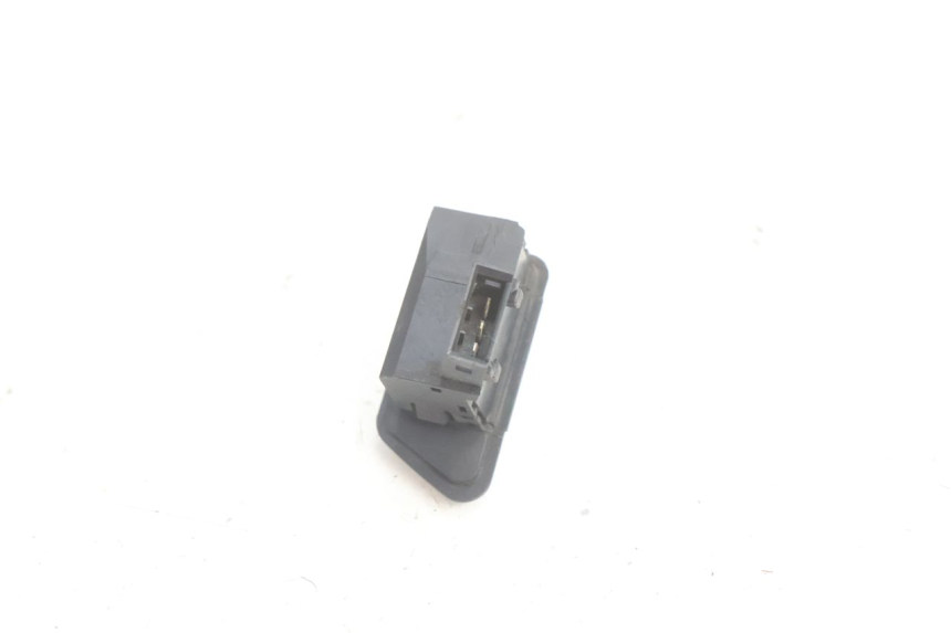 photo de COMUTADOR DE SETAS APRILIA ATLANTIC S 125 (2010 - 2013) - Outro ângulo de visão