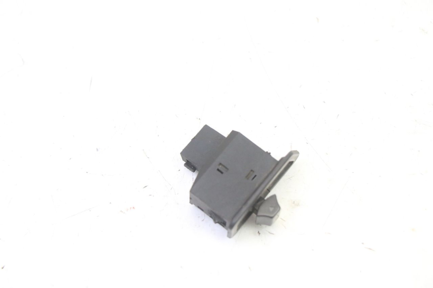 photo de COMANDO DE SETA TNT MOTOR BOSTON 4T 50 (2018 - 2025) - Zoom do estado de desgaste