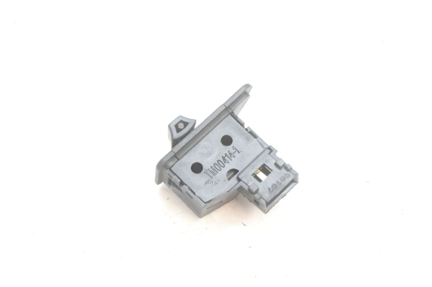 photo de INTERRUPTOR DE SETAS TGB CITY RS 50 (2011 - 2016) - Zoom do estado de desgaste