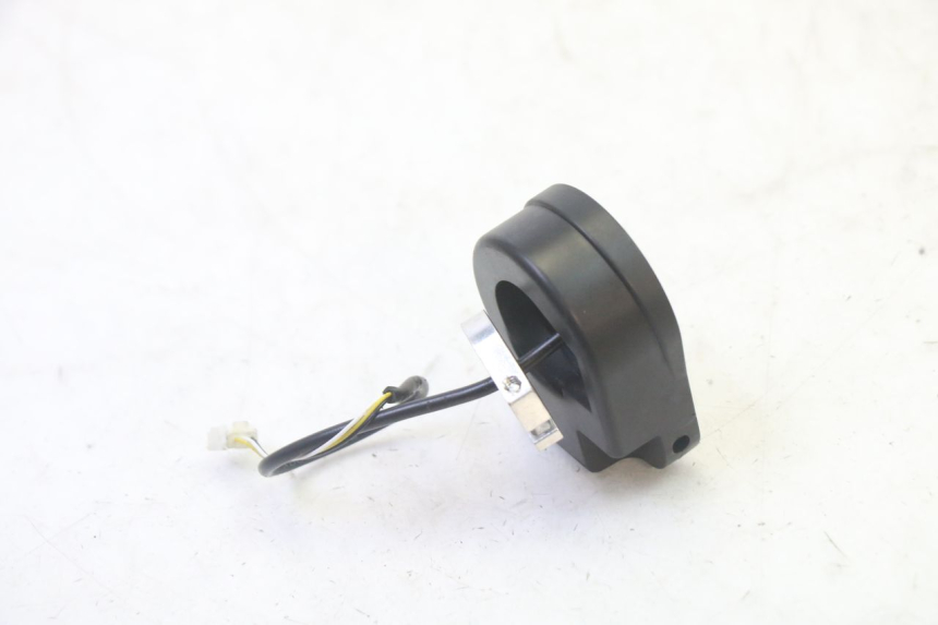 photo de COMANDO DE SETAS SEGWAY NINEBOT F65I 1 - Ampliação técnica