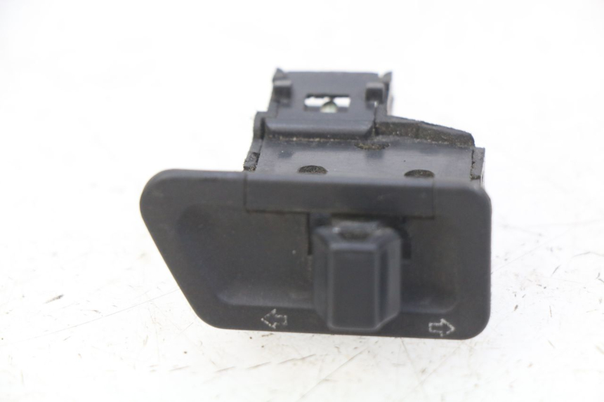 photo de COMUTADOR DE SETAS SYM FIDDLE 2 50 (2008 - 2013) - Vista principal