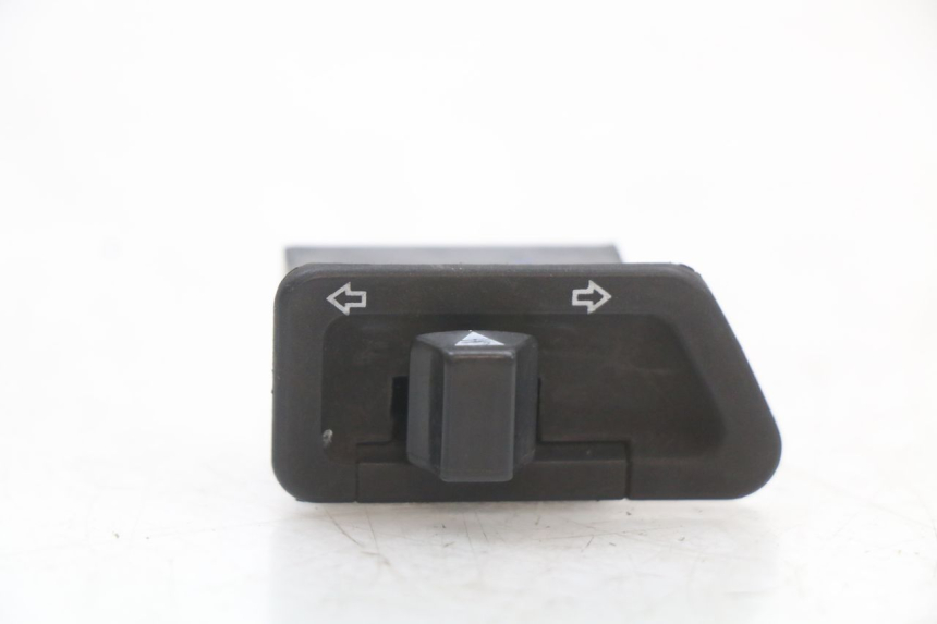 photo de COMUTADOR DE SETAS SYM FIDDLE 2 50 (2008 - 2013) - Detalhe da peça