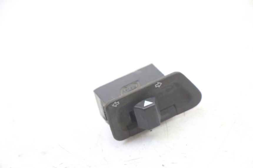 photo de COMANDO DE SETAS SYM FIDDLE 3 III 125 (2014 - 2020) - Detalhe da peça