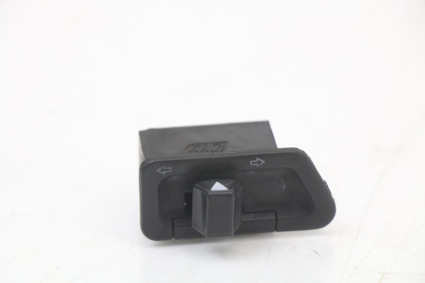 photo de COMUTADOR DE SETAS SYM FIDDLE 3 III 50 (2014 - 2020) - Vista principal