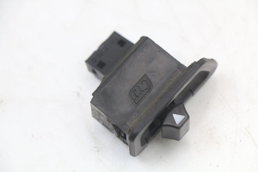 photo de COMUTADOR DE SETAS SYM FIDDLE 3 III 50 (2014 - 2020) - Zoom do estado de desgaste
