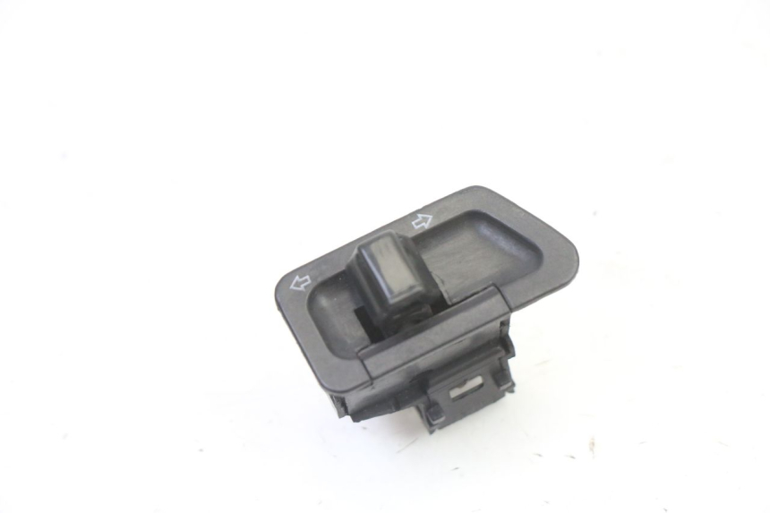 photo de COMUTADOR DE SETAS SYM FIDDLE 3 III 50 (2014 - 2020) - Detalhe da peça