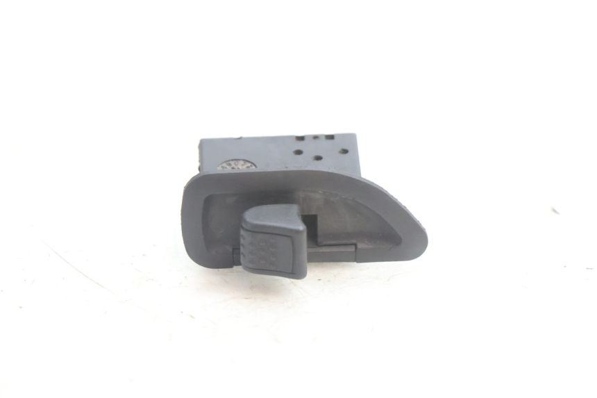 photo de COMUTADOR DE SETAS PIAGGIO FLY 2T 50 (2004 - 2017) - Detalhe da peça