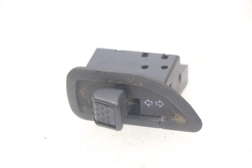 photo de COMANDO DE SETAS PIAGGIO LIBERTY 4T 50 (2004 - 2008) - Vista principal
