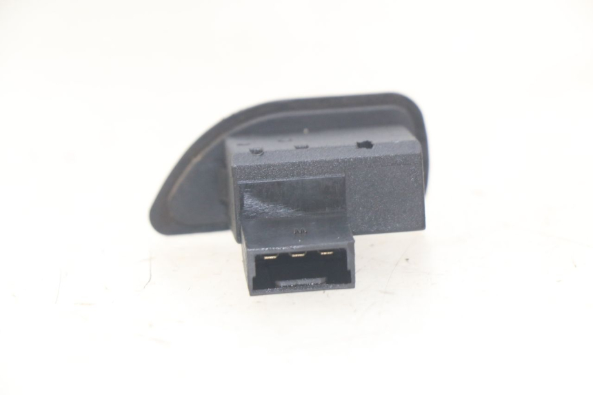 photo de COMANDO DE SETAS PIAGGIO LIBERTY 4T 50 (2004 - 2008) - Detalhe da peça