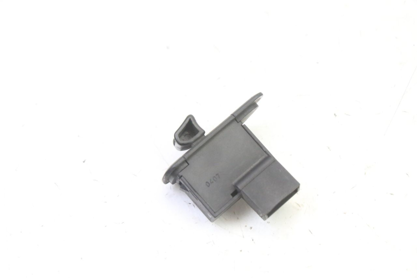 photo de COMUTADOR DE SETAS PIAGGIO LIBERTY 4T 50 (2009 - 2015) - Zoom do estado de desgaste