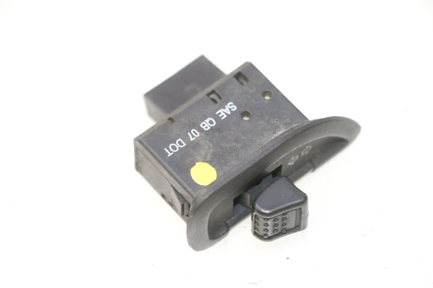 photo de COMANDO DE SETA PIAGGIO LIBERTY IGET 4T 50 (2015 - 2020) - Zoom do estado de desgaste