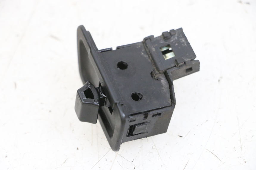 photo de COMUTADOR DE SETAS KYMCO LIKE 125 (2009 - 2016) - Outro ângulo de visão