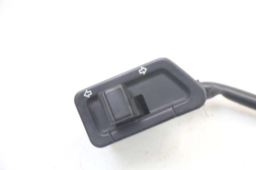 photo de COMANDO DE SETAS MBK OVETTO ONE 2T 50 (2013 - 2017) - Detalhe da peça