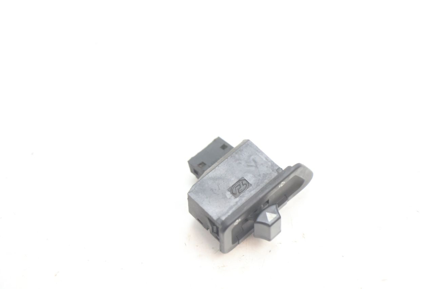 photo de INTERRUPTOR DE SETAS KYMCO MOVIE S 125 (2009 - 2018) - Detalhe da peça